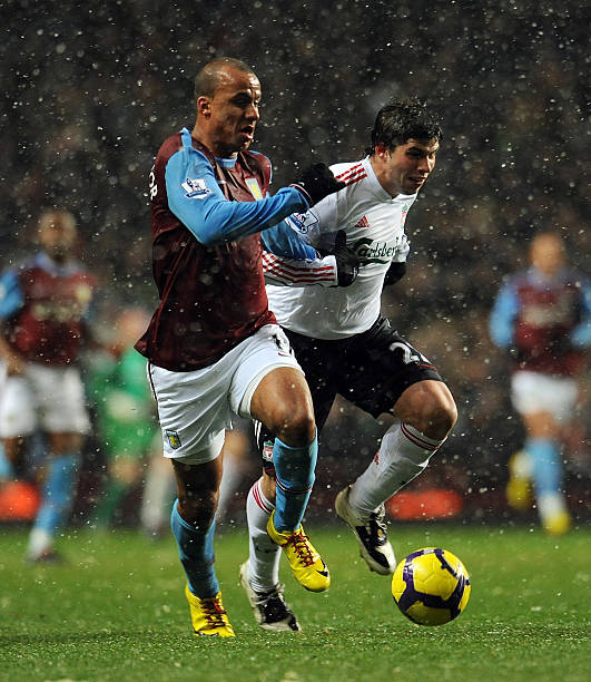 但他早已展 但他早已展